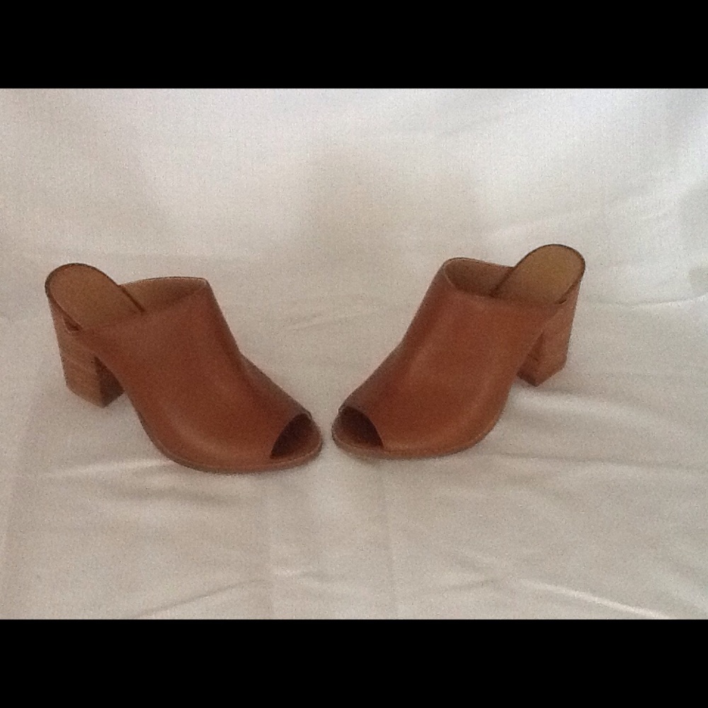 Silence + Noise Sloane heel and black mule bundle